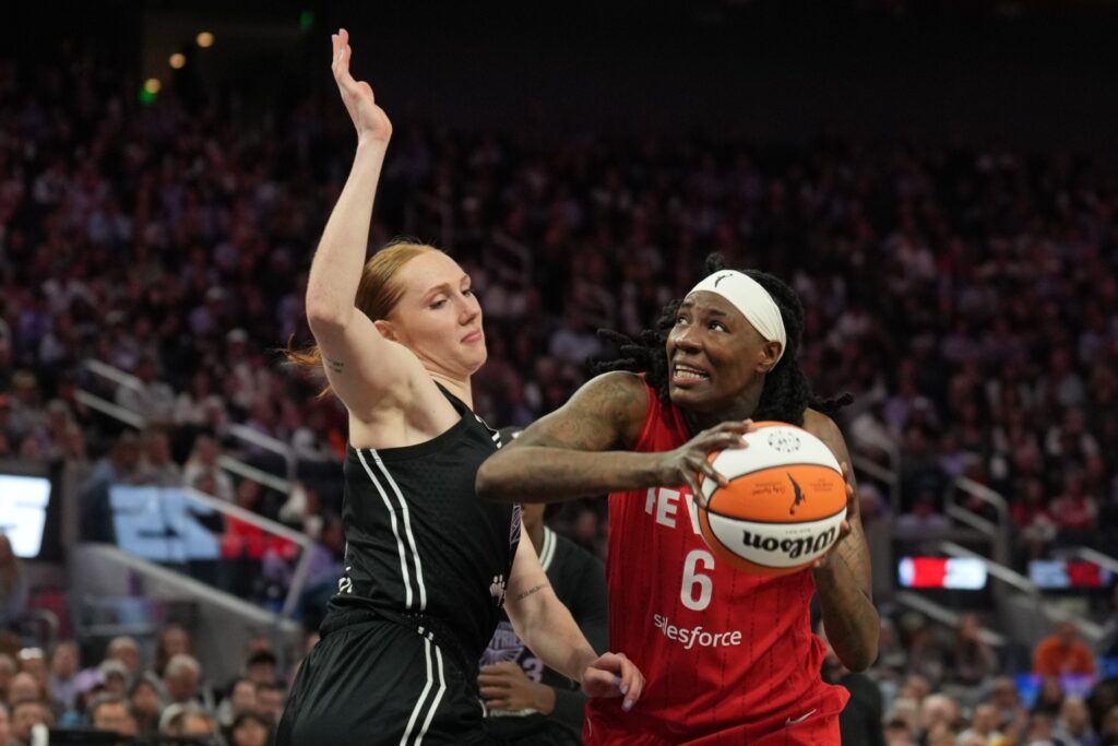 Chloe Bibby And Natasha Howard