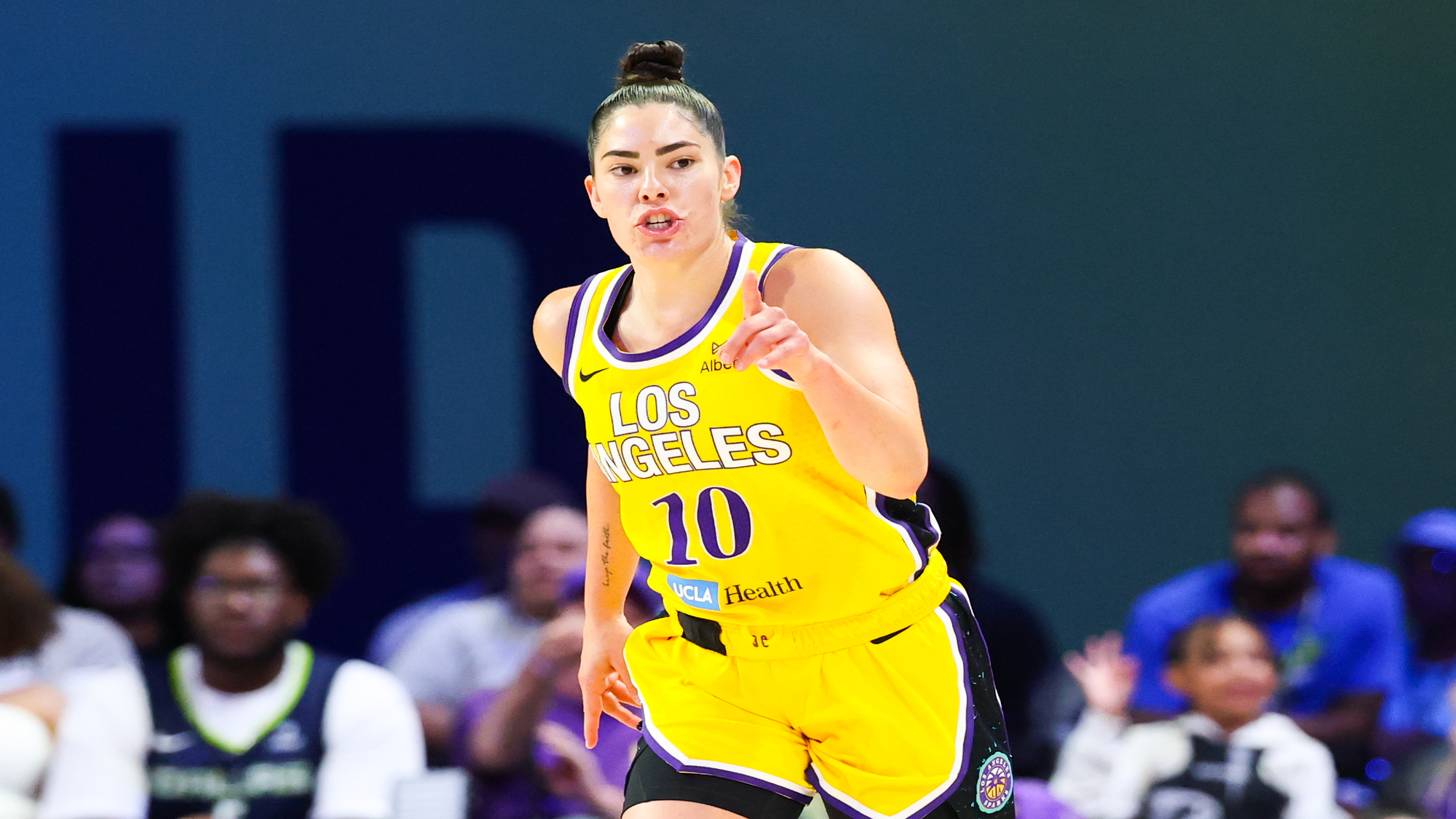 VIDEO: Kelsey Plum Displays Stunning Mid-Court Athletic Moves In Los Angeles Sparks&rsquo; Close Win Over Indiana Fever