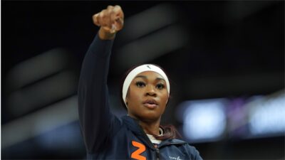 Aneesah Morrow Sets Connecticut Sun Rookie Rebound Record Not Touched For Over A Decade