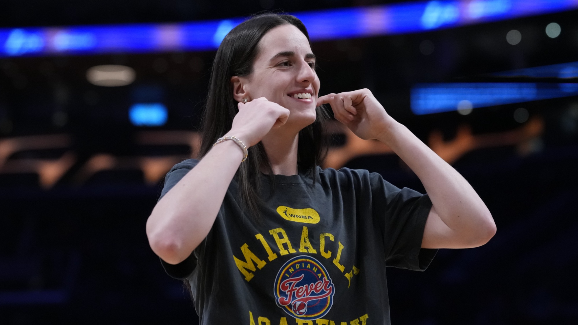 NBA Legend Says WNBA Players &lsquo;Should Be Kissing the Ground&rsquo; Caitlin Clark Walks On Amid Rising Physical Play Against Fever Rookie