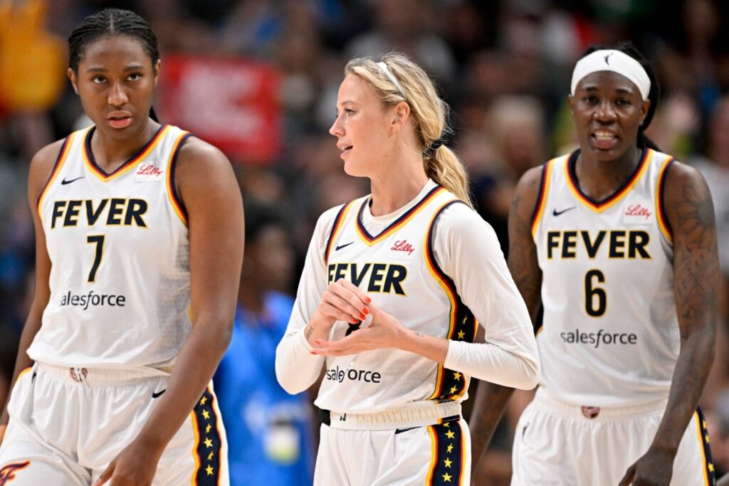 Indiana Fever Team (1)