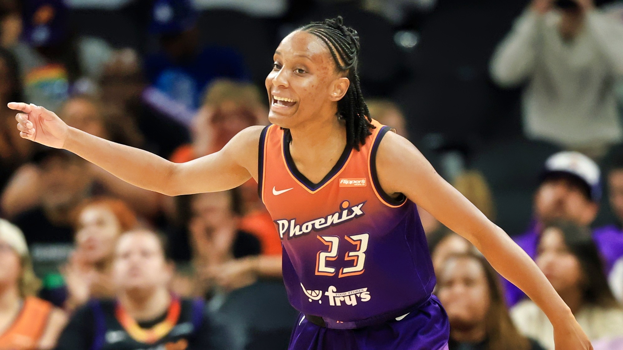Phoenix Mercury Strengthen Roster With Kiana Williams Ahead Of Playoffs