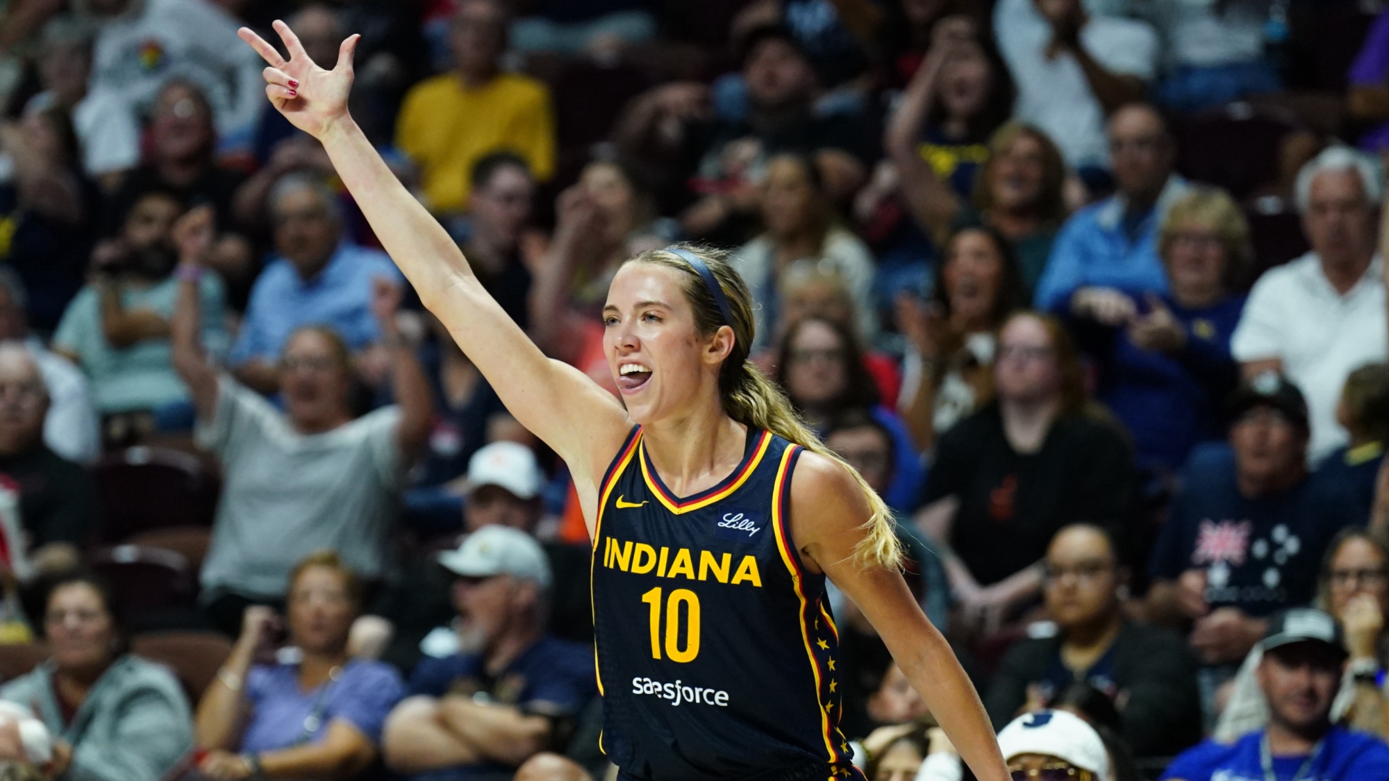 Lexie Hull&rsquo;s Mom Jamie Drops The Perfect Reaction To Heckler Who Trolled Her Daughter