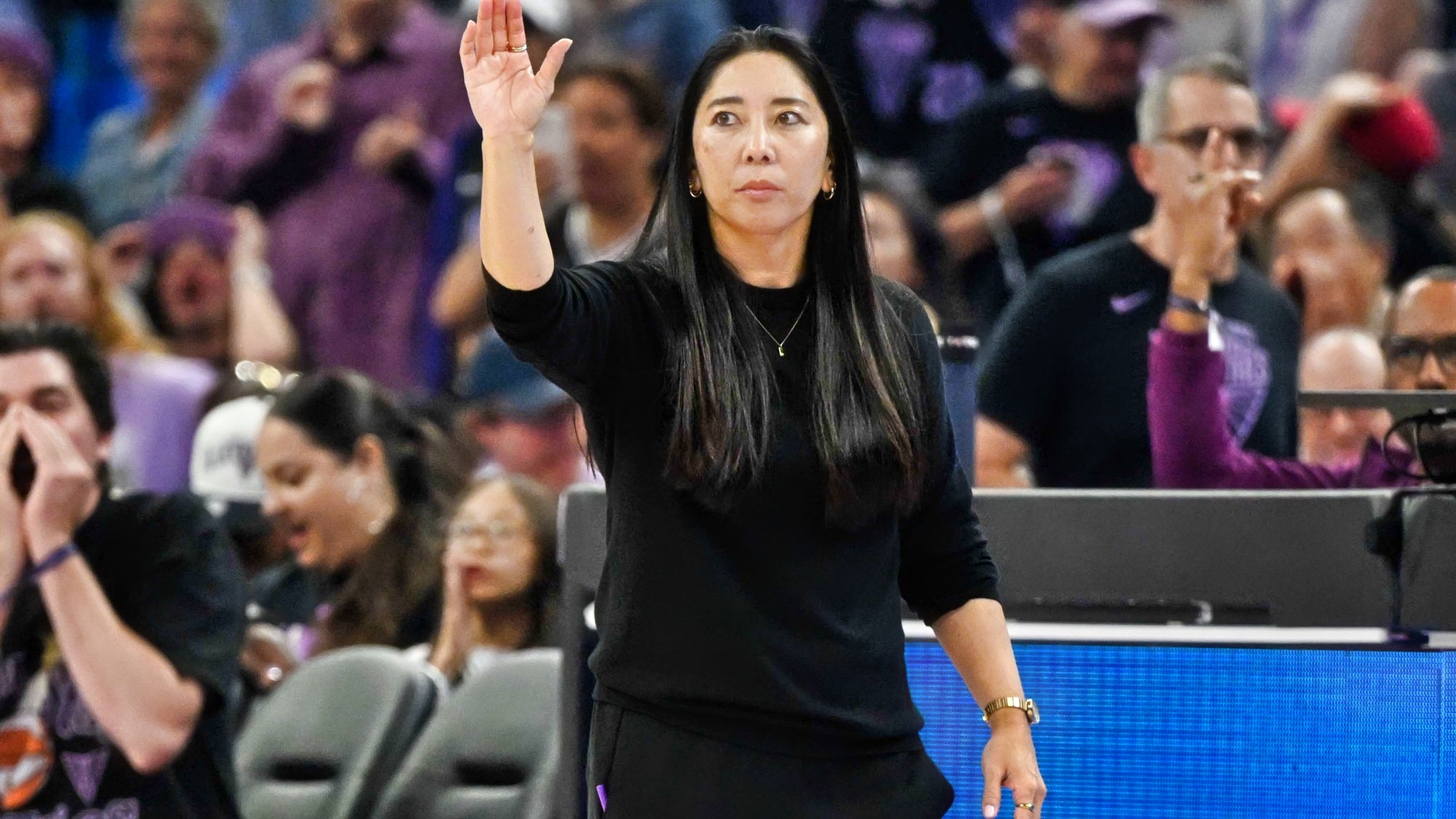"No One Really Cares" - Golden State Valkyries Coach Natalie Nakase Shows No Interest In Individual Accolades