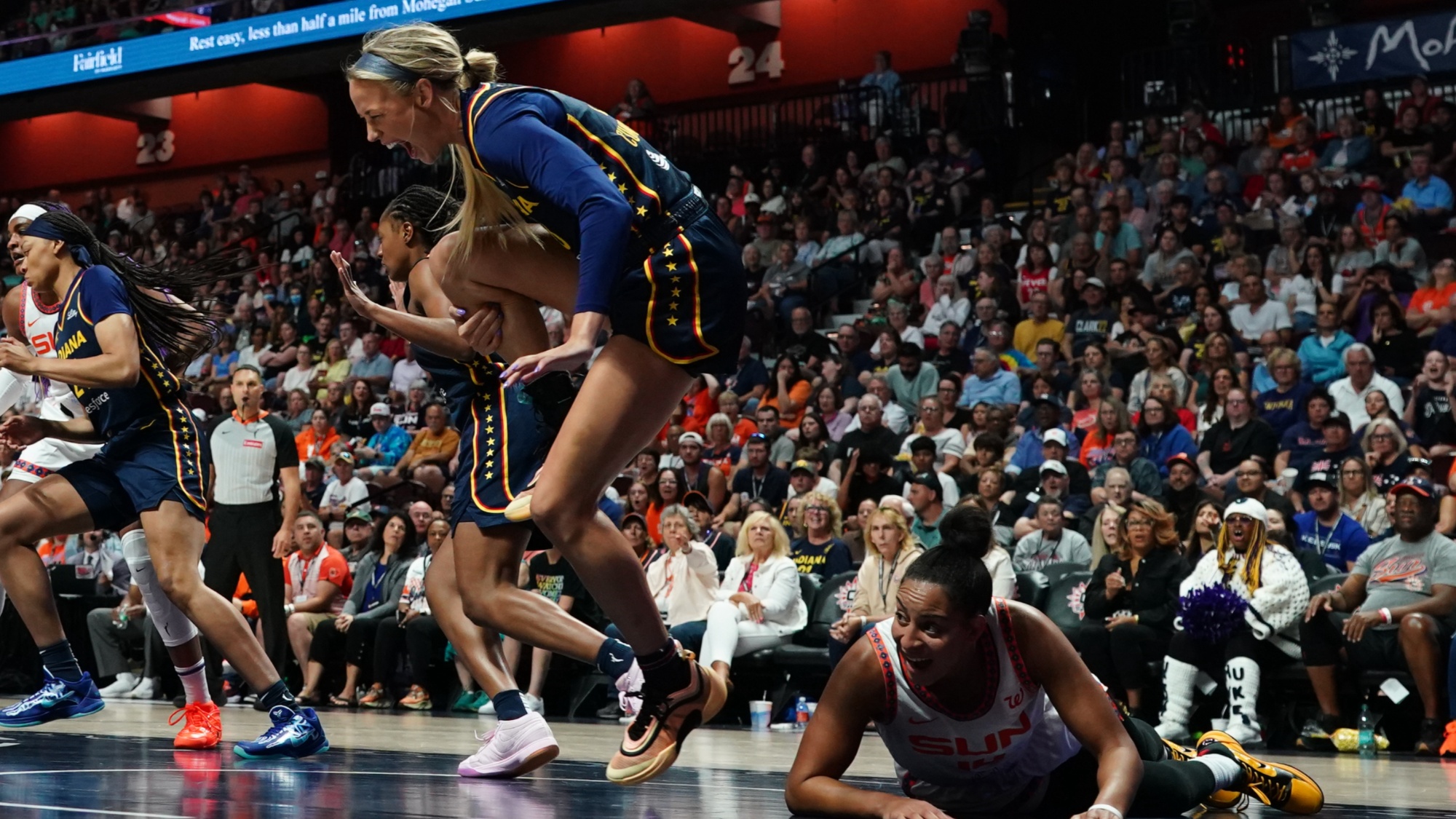 Sophie Cunningham's Mom Paula Calls Bria Hartley Mean&rsquo; After Injuring Her Daughter