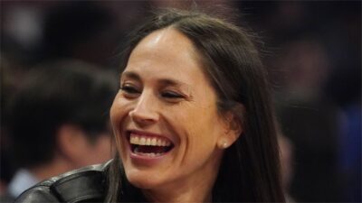 Seattle Storm Fans Honor Sue Bird With Heartfelt Welcome At Indiana Fever Game