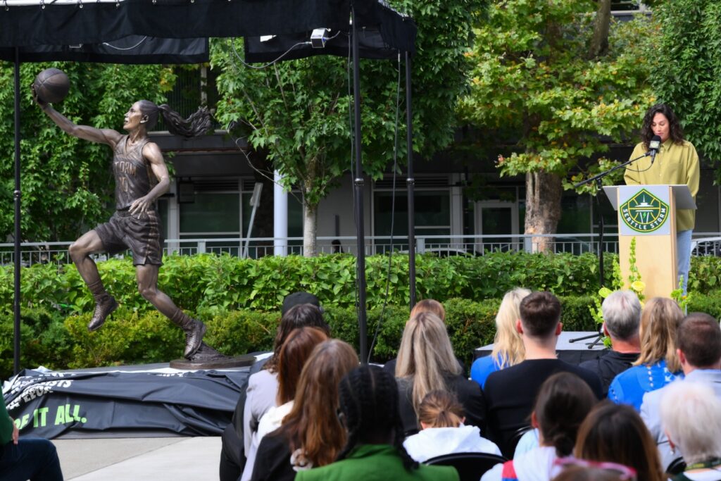 Sue Bird and her statue