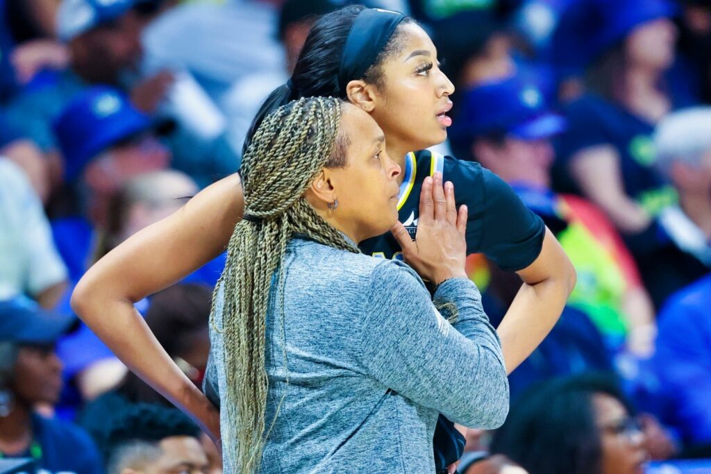 Teresa Weatherspoon and Angel Reese