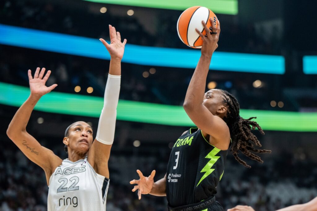 A'ja Wilson And Nneka Ogwumike