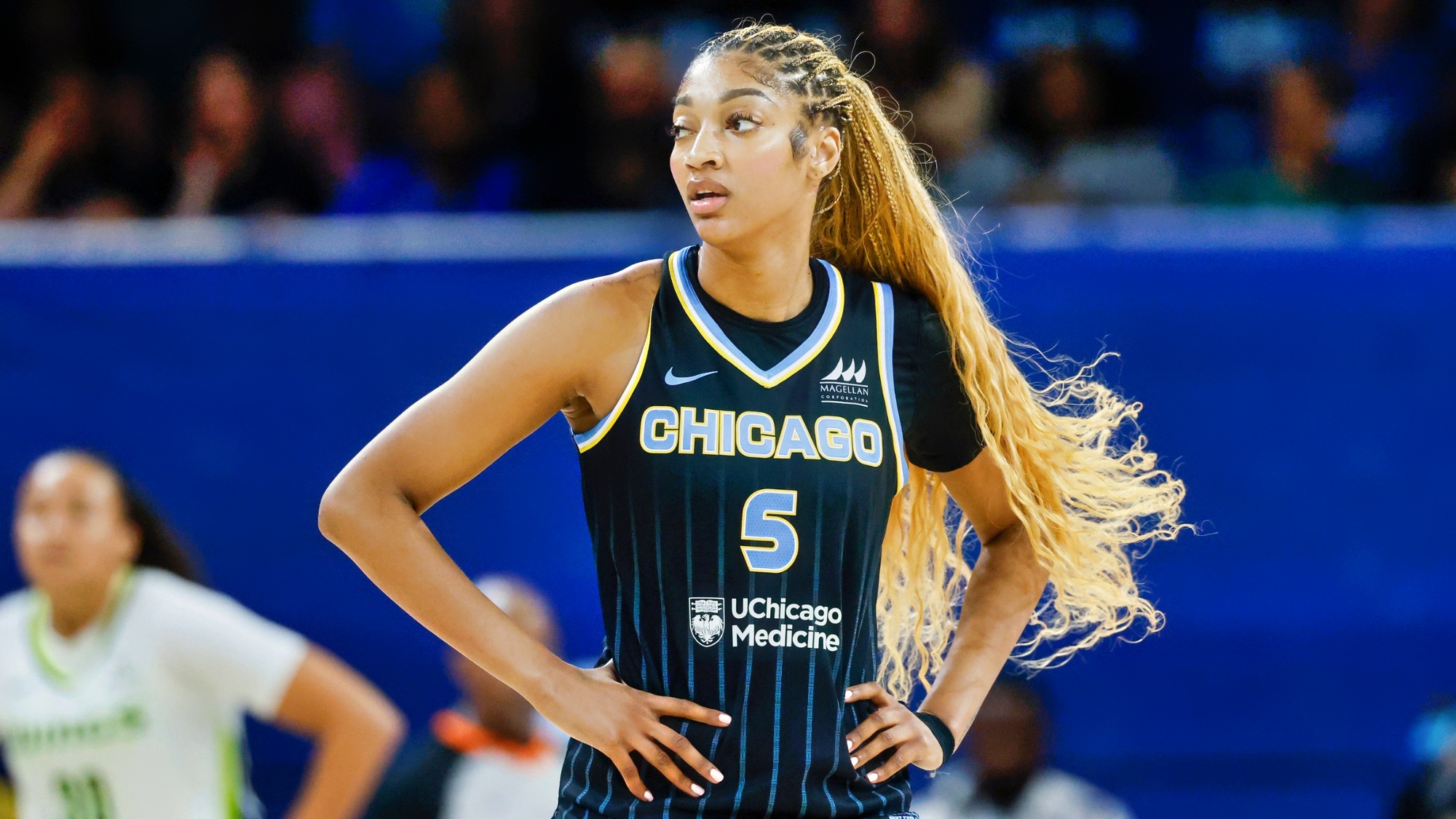 Angel Reese apologizes to Chicago Sky teammates after backlash for blunt comments on roster quality and her future with the team