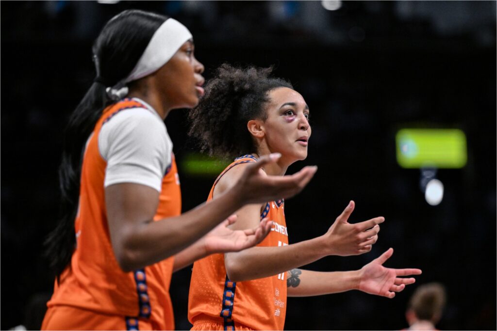 Annesah Morrow And Leila Lecan