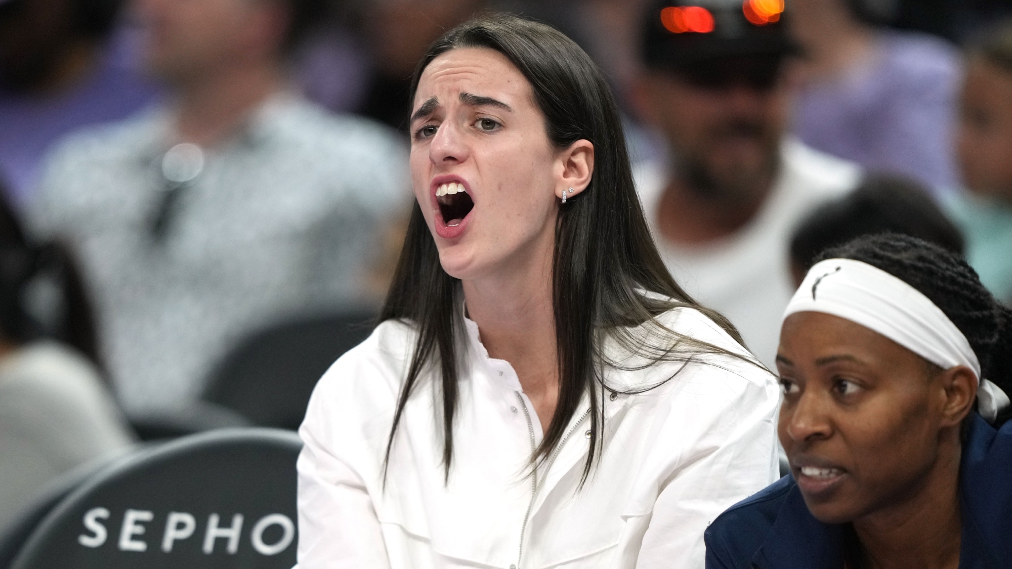 WNBA Clock Malfunction Prompts Caitlin Clark&rsquo;s Frustrated Reaction During Indiana Fever Game