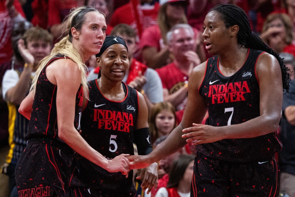 Lexie Hull and Aliyah Boston