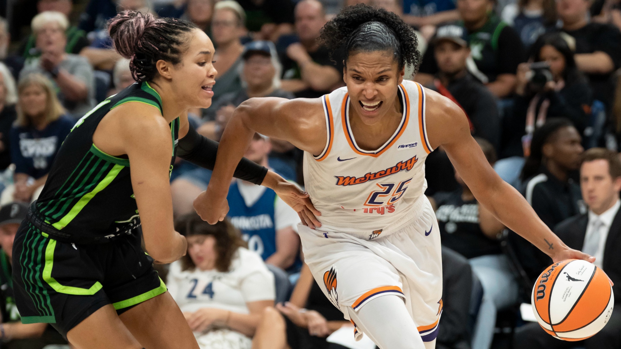 Minnesota Lynx-Phoenix Mercury Semifinals Steal The Stage As Jonas Brothers Concert Gets Rescheduled