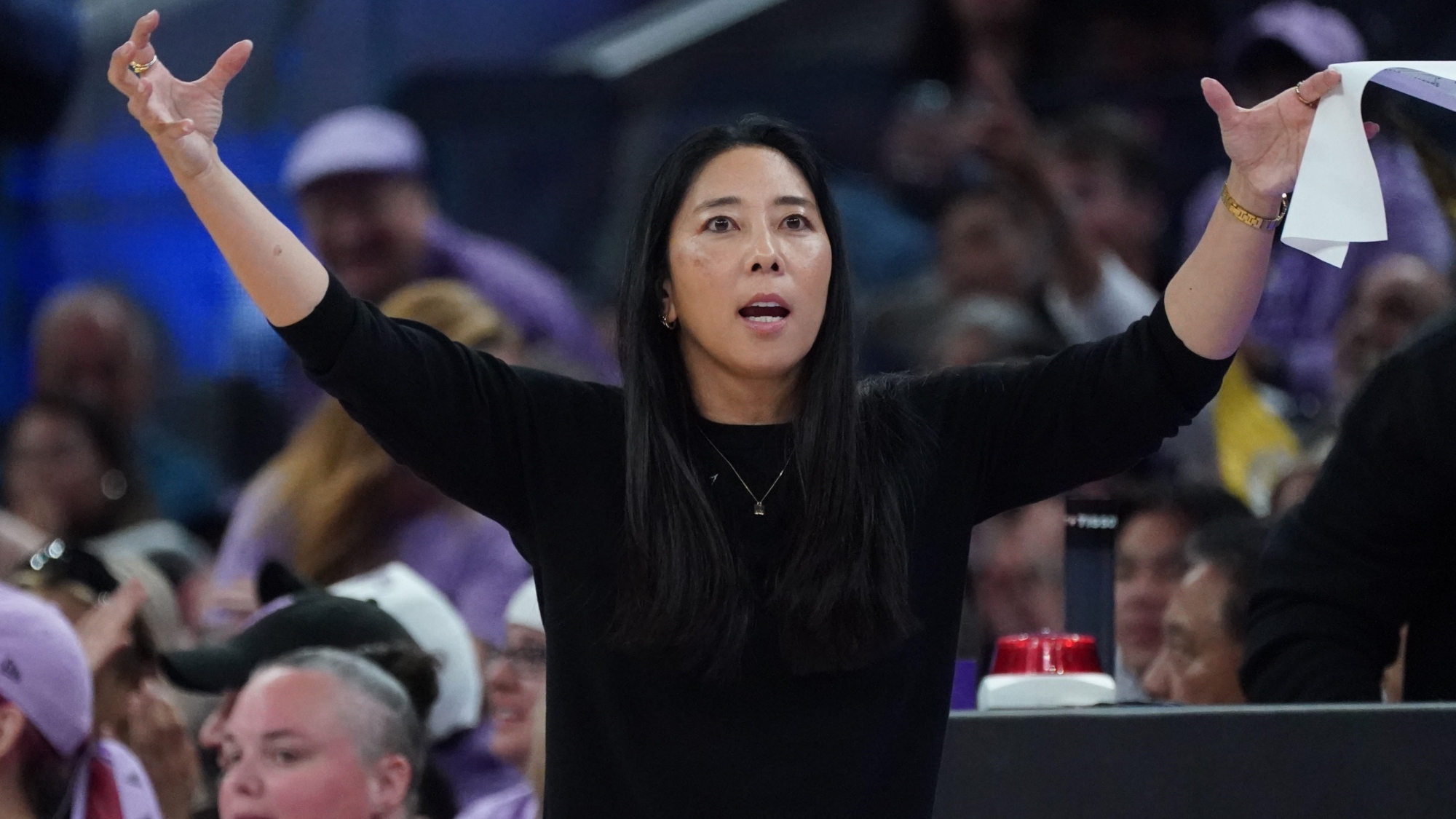 Janelle Sala&uuml;n Earns Coach Natalie Nakase's Praise After WNBA All-Rookie Team Selection