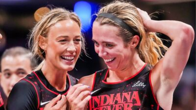 Hot Mic Exposes Sophie Cunningham's Hilarious Pep Talk To Lexie Hull During Timeout