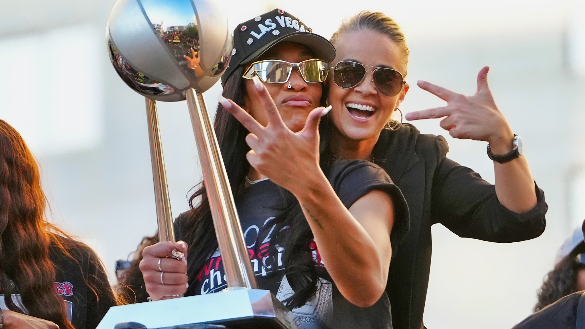 A&rsquo;ja Wilson Gives Becky Hammon Her Flowers For Team Leadership During Championship Parade Speech