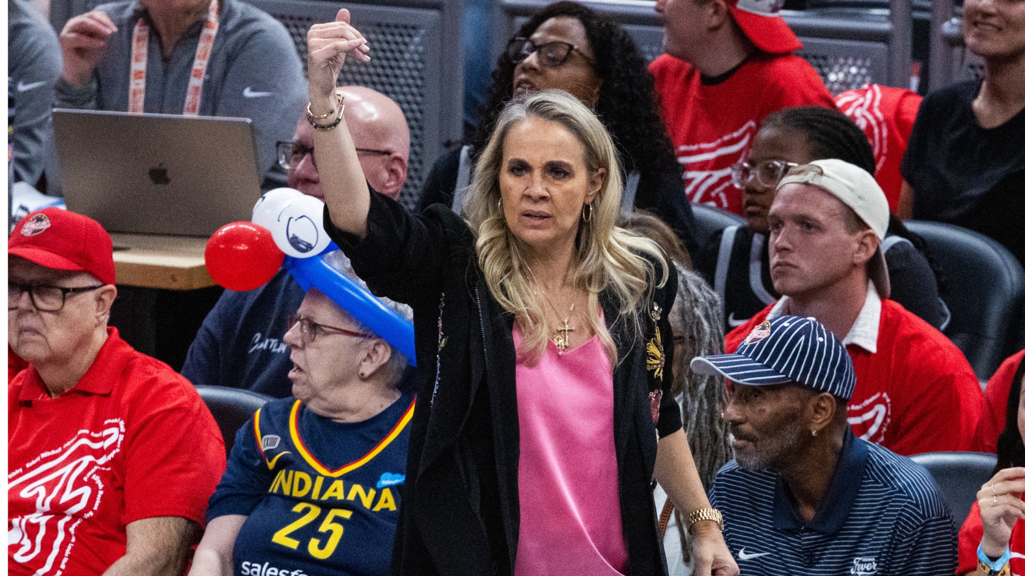 Becky Hammon Drops Bold Warning For Doubters While Accepting Las Vegas Aces' Underdog Role - "Can't Count This Group Out"