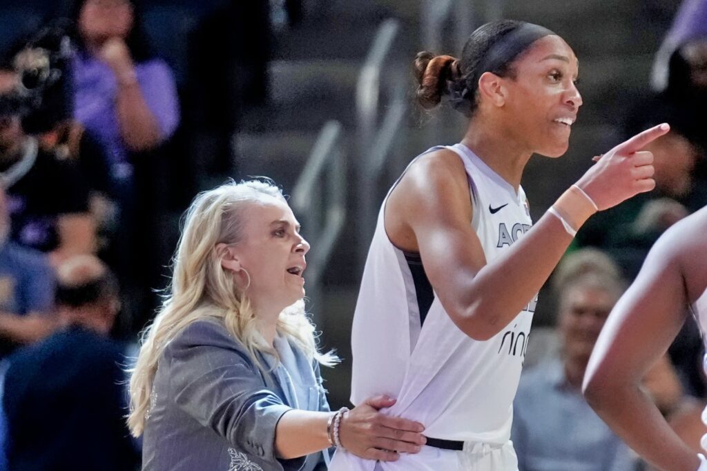 Becky Hammon and A'ja Wilson