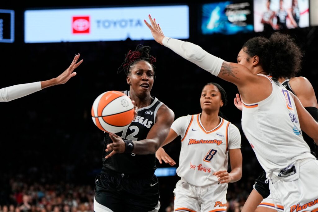 Chelsey Grey And Satou Sabally