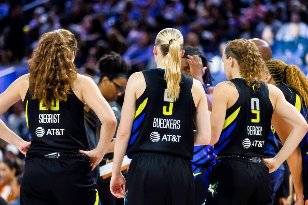 Dallas Wings Team