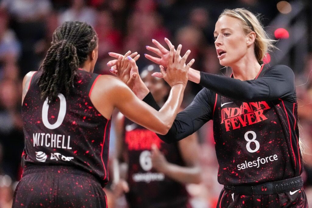 Kelsey Mitchell and Sophie Cunningham