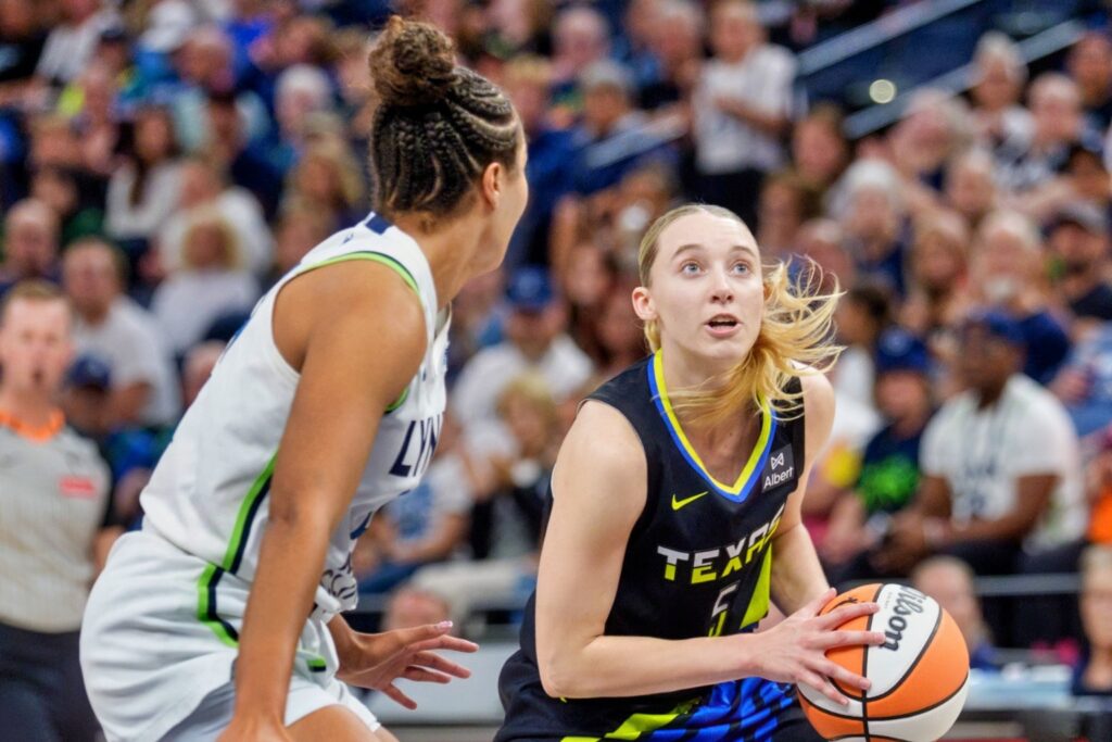 Napheesa Collier and Paige Bueckers (1)