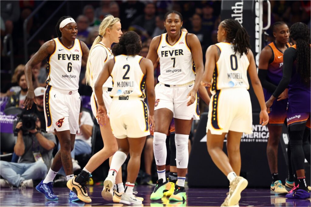 Natasha Howard, Kelsey Mitchell And Aliyah Boston