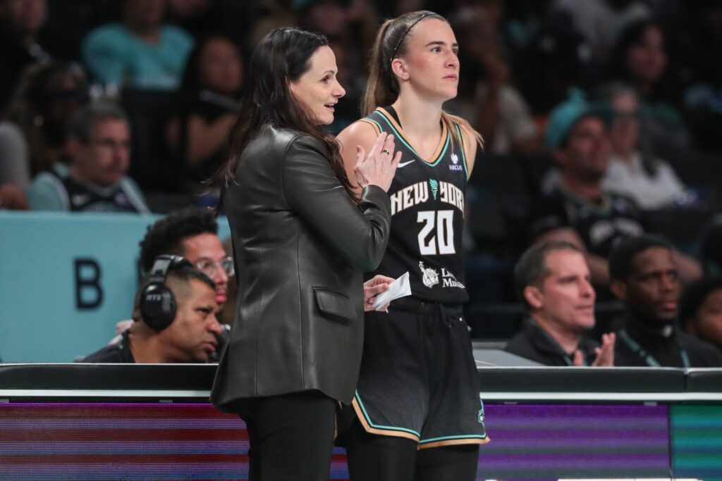 Sandy Brondello and Sabrina Ionescu
