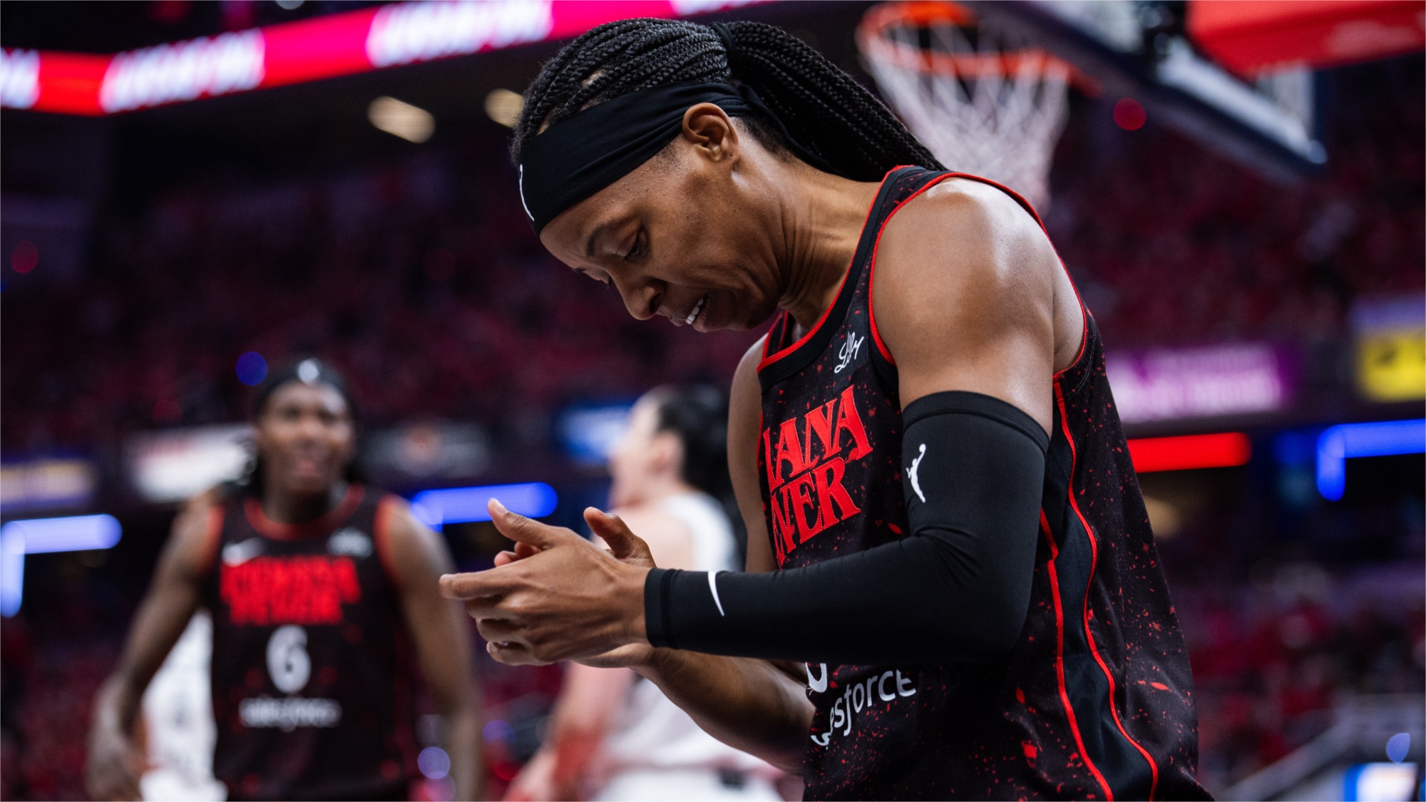 Indiana Fever&rsquo;s Shey Peddy Gets Teammates' Love After Emotional Farewell Post-WNBA Season