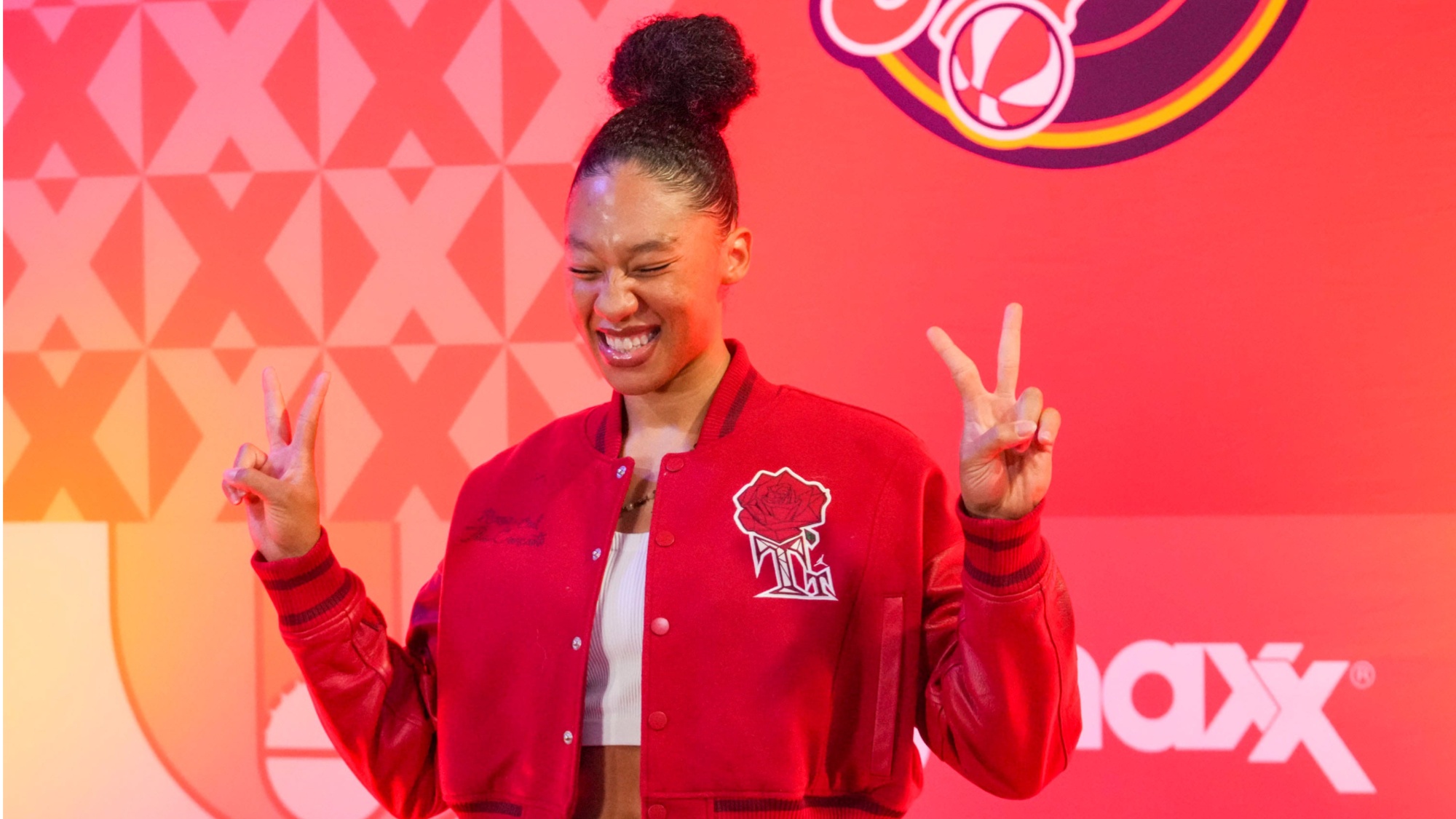 Aerial Powers Reveals Worsened Finger Injury While Playing In Turkish League