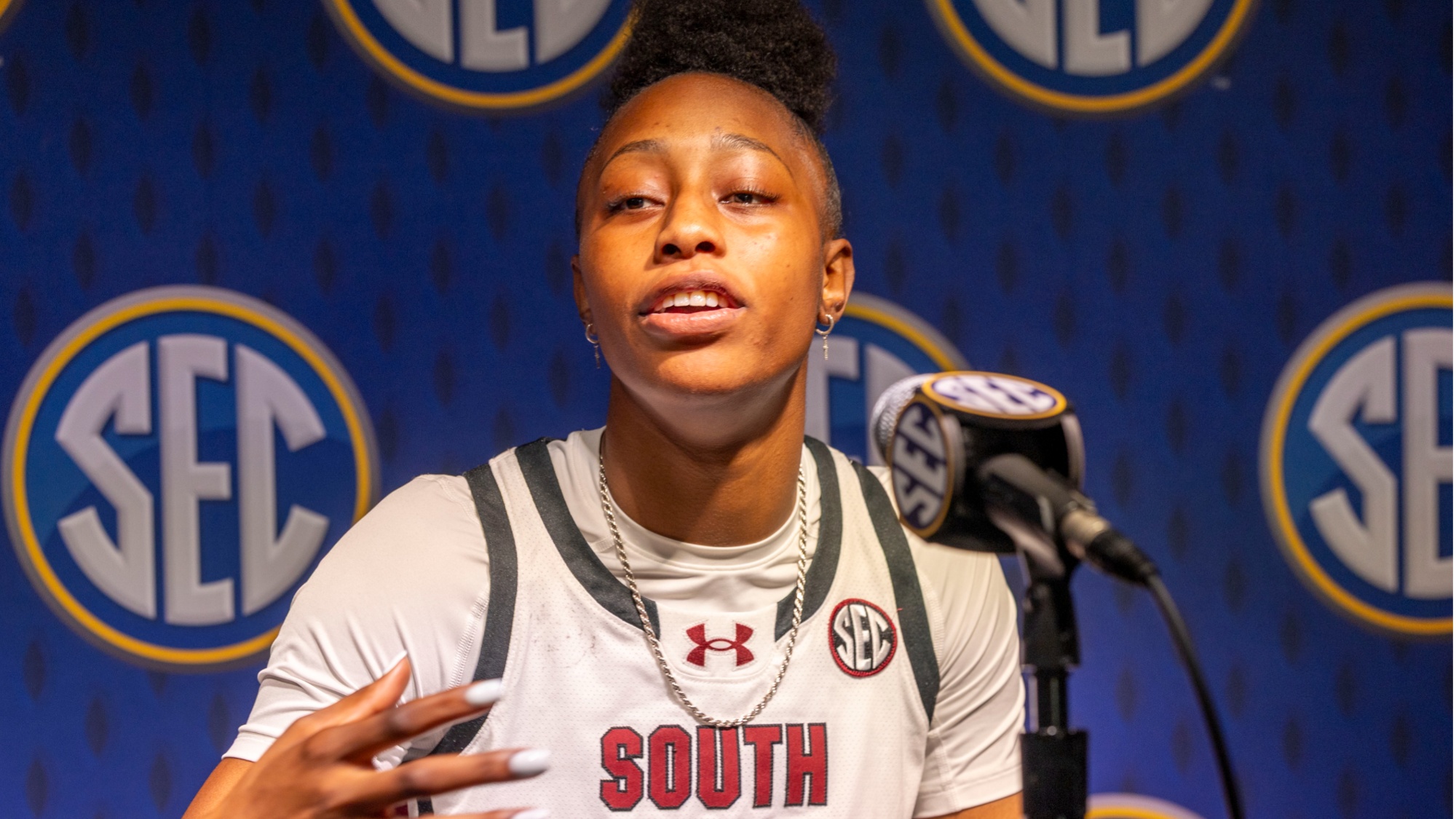 Joyce Edwards Leads South Carolina Gamecocks To 15th Straight Rivalry Win Against Clemson Tigers