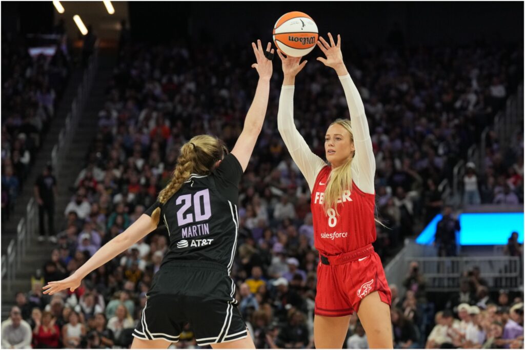 Kate Martin and Sophie Cunningham