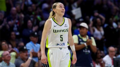 Cameras Caught Paige Bueckers Posing With Navy Band At UConn Season Opener Game