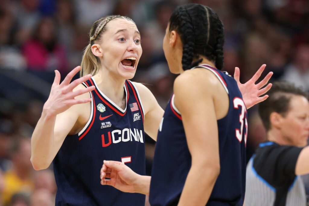 Paige Bueckers and Azzi Fudd