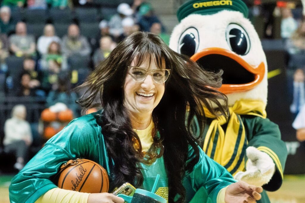 Former Duck Sabrina Ionescu Wears a Disguise for Oregon Bingo