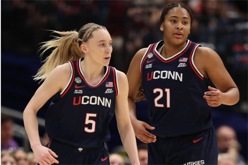 Paige Bueckers and Sarah Strong