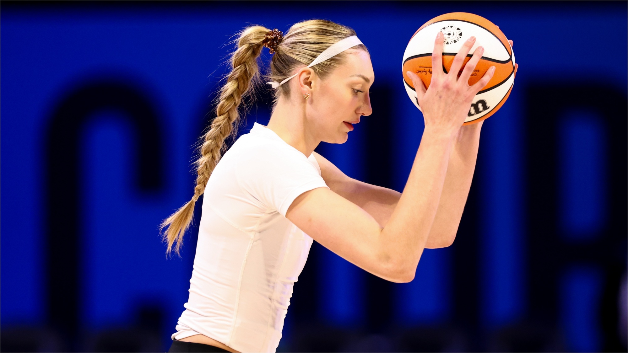 Cameron Brink's Insane Dunk Leaves Mom Michele Brink Gushing Over 2x Champ's Massive Impact On Her Game