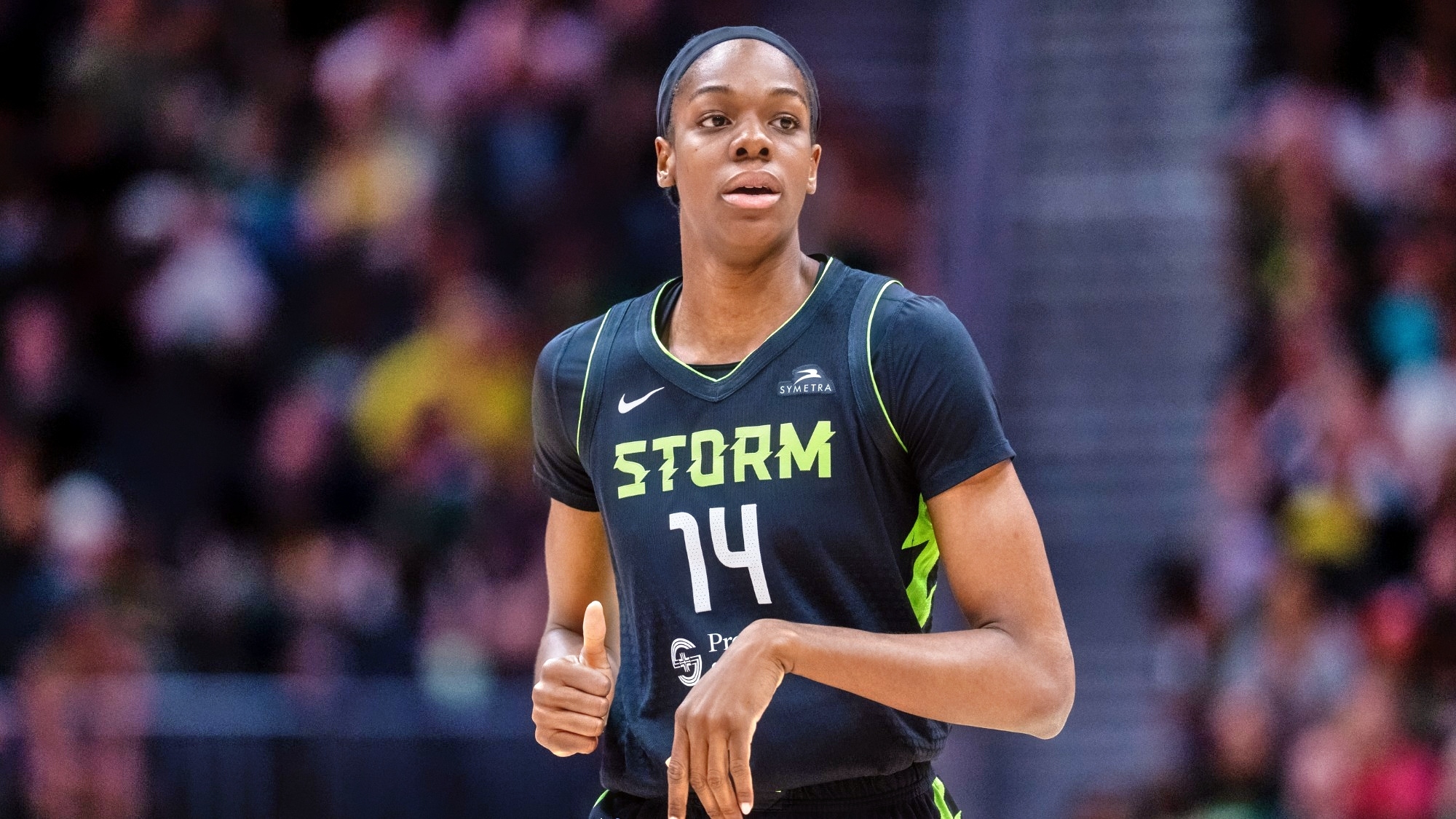 Dominique Malonga Thrills The Crowd With Thundering Dunk As Breeze BC Continues Its Merry Run