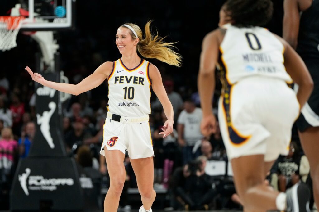 Lexie Hull and Kelsey Mitchell