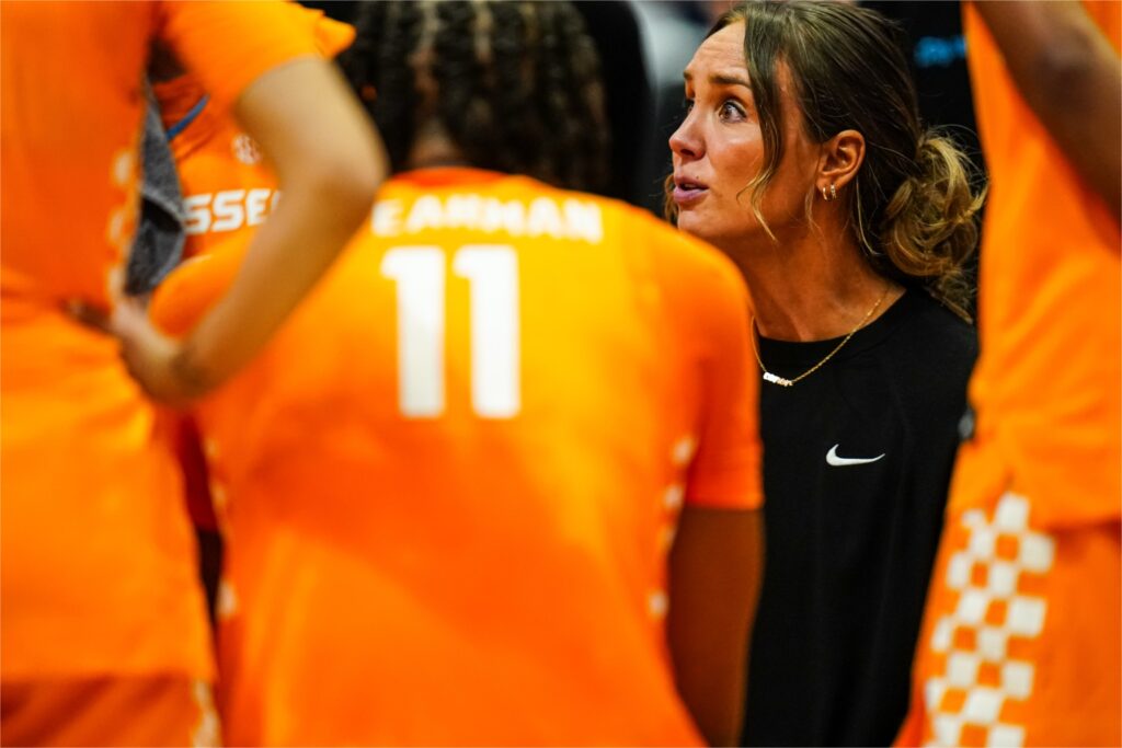 Kim Caldwell with Teennessee Team