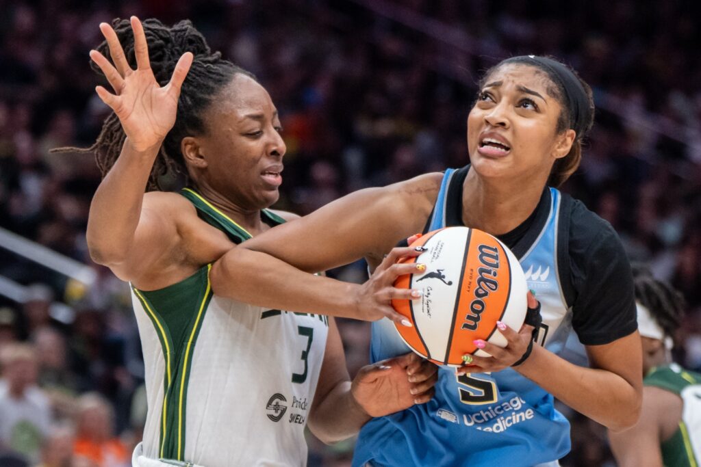 Nneka Ogwumike and Angel Reese