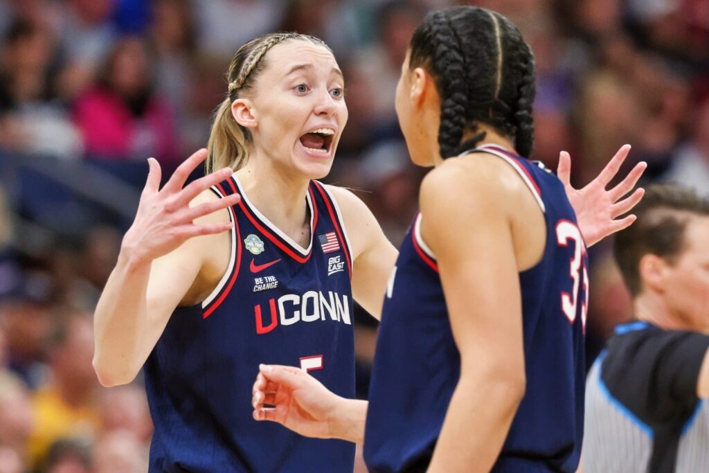 Paige Bueckers and Azzi Fudd