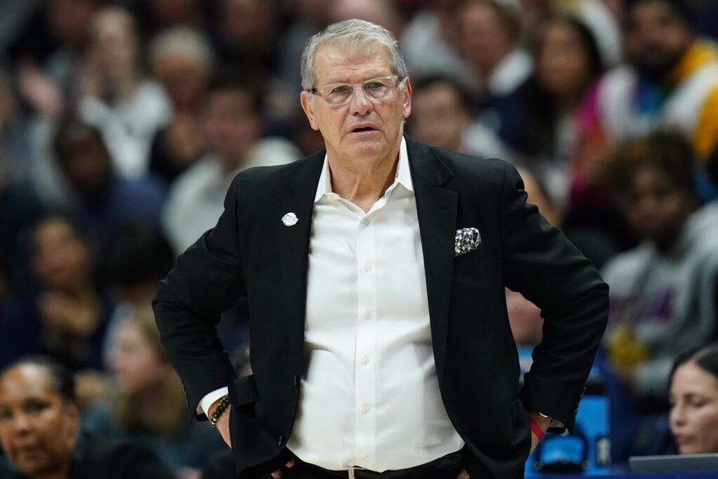 Geno Auriemma