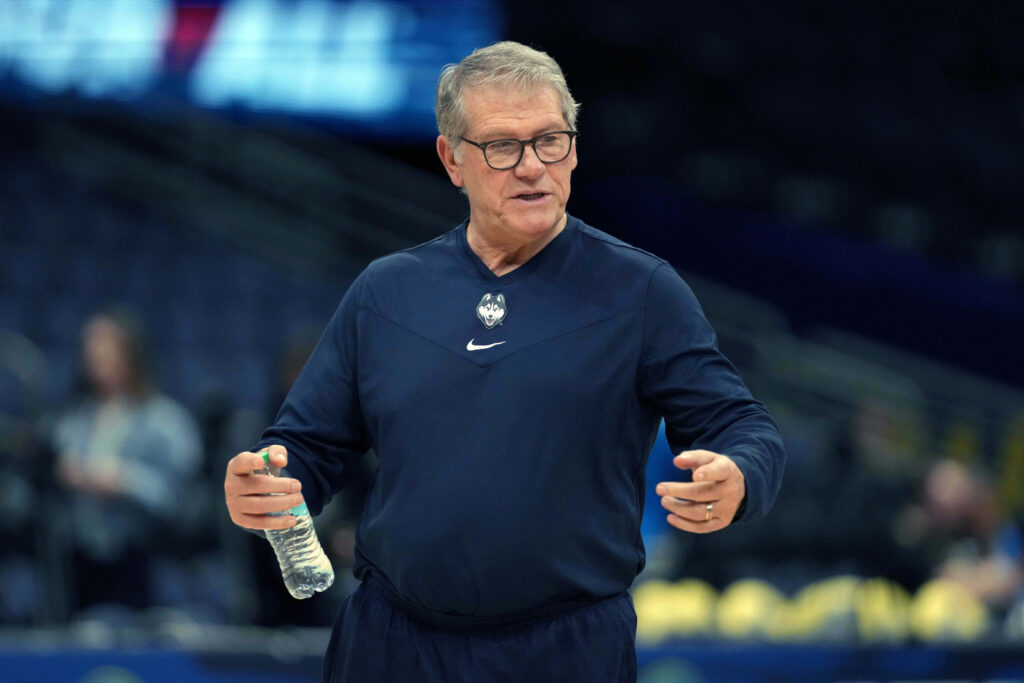 Geno Auriemma