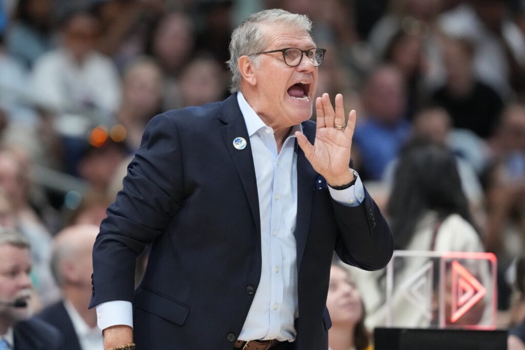 Geno Auriemma