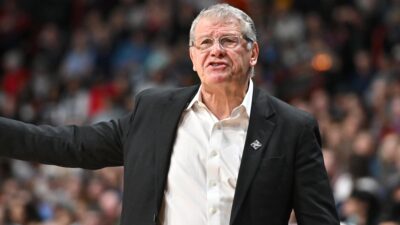 Geno Auriemma Had A Savage Comparison For UConn's Offensive Rebounds Against St. John's