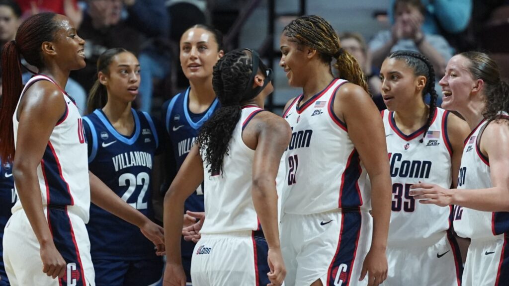 KK Arnold, Sarah Strong and Azzi Fudd