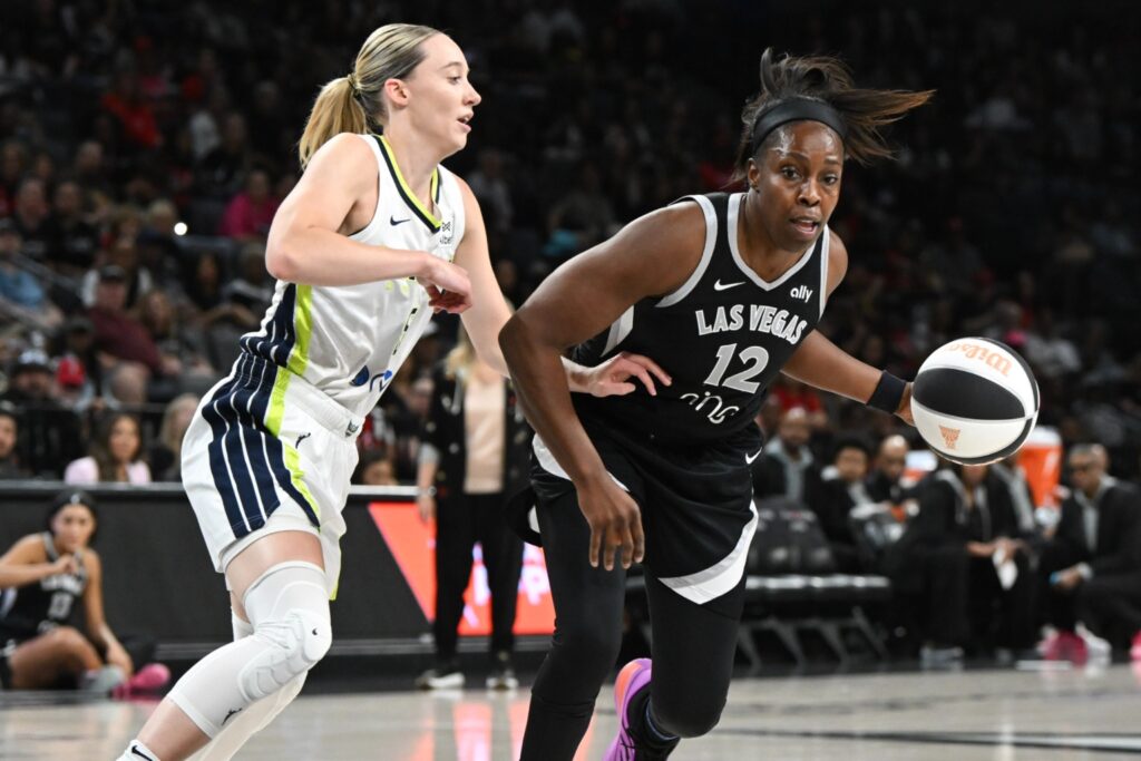 Paige Bueckers and Chelsea Gray