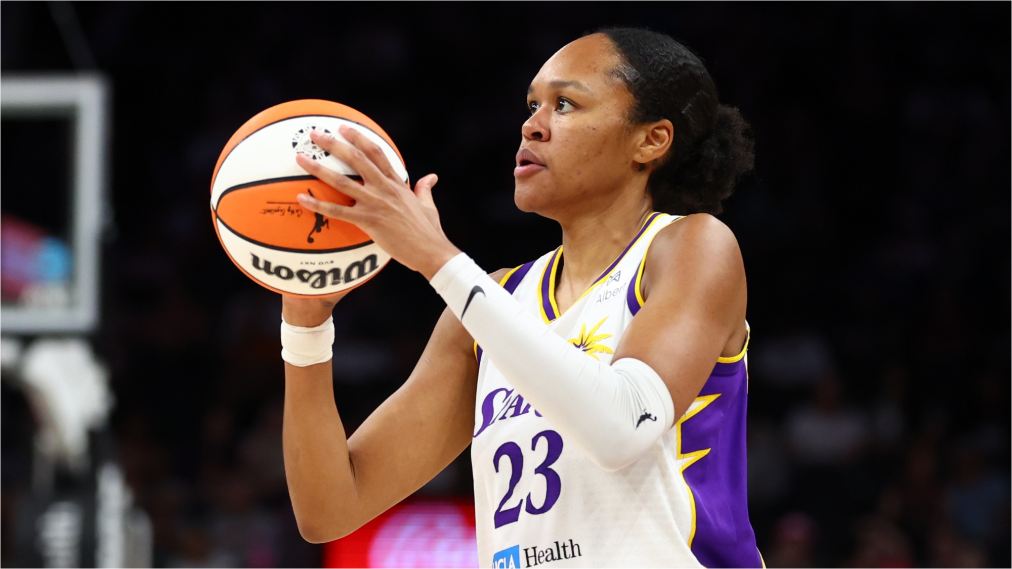 Azura Stevens Declines to Re-Sign With Los Angeles Sparks in Free Agency